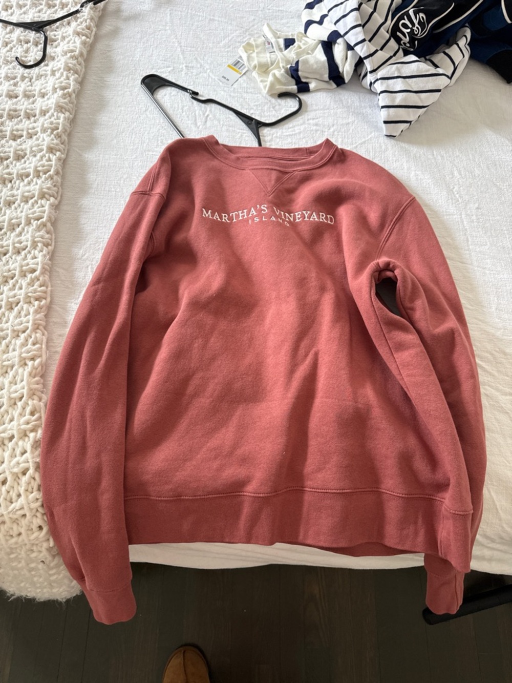 Martha’s Vineyard Women's Crewneck Sweatshirt - Dusty Rose